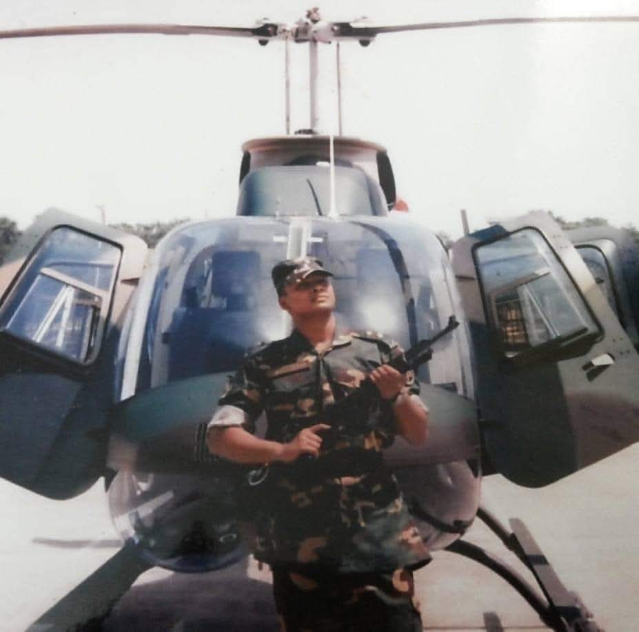 Versatilo Chairman in 2001 in a special duty for the country